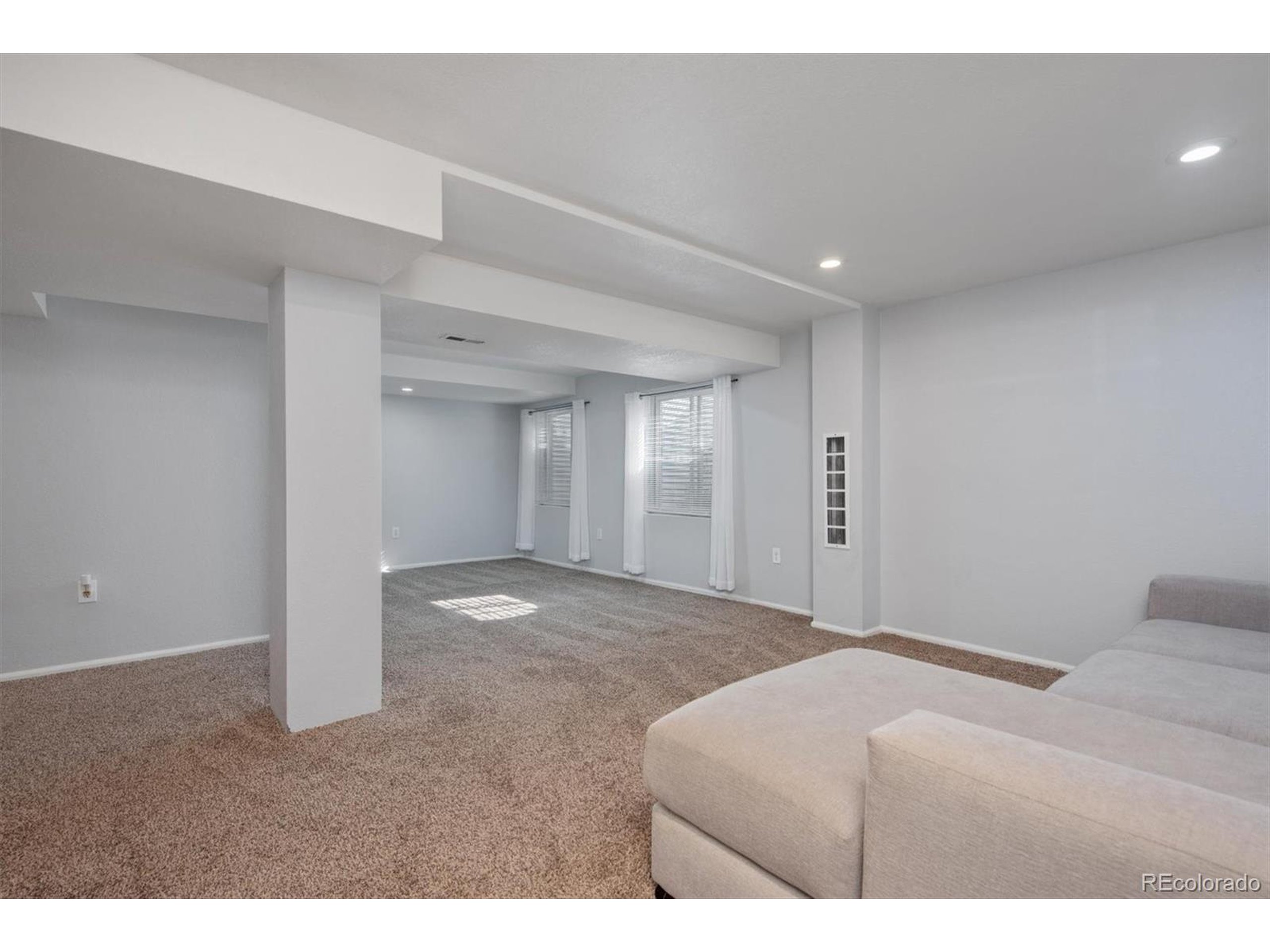 6370 Cole Ln
