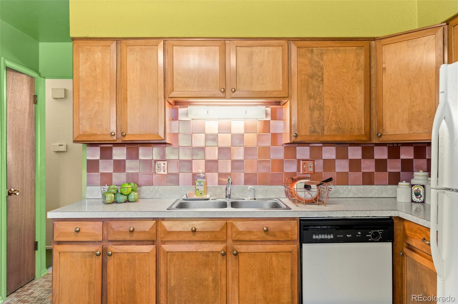 6960 S Penrose Court