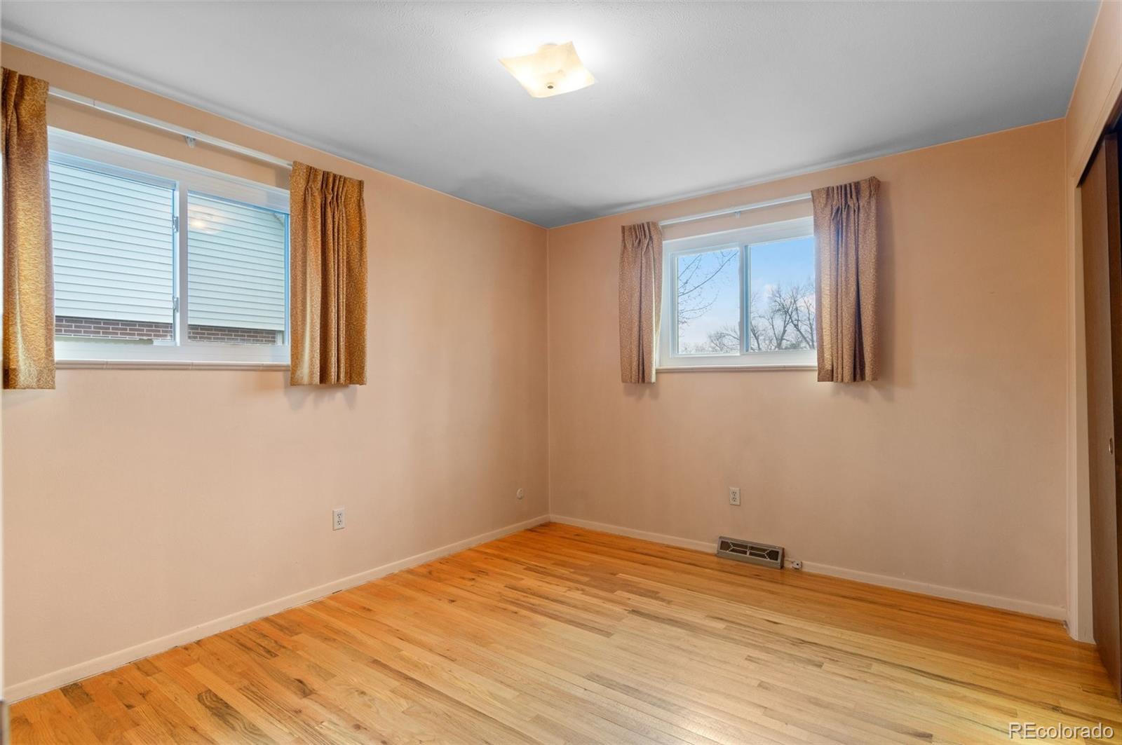 6960 S Penrose Court