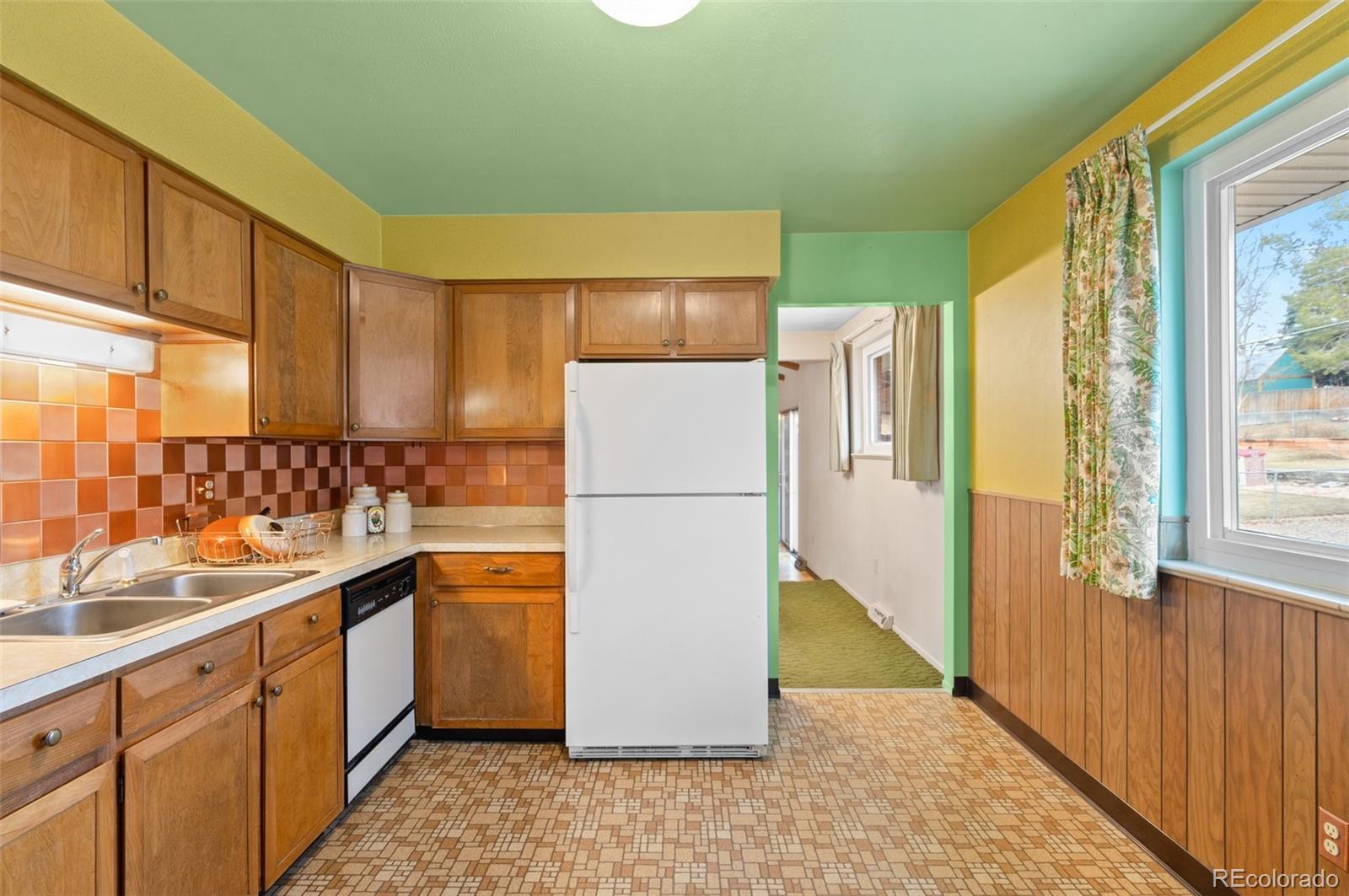 6960 S Penrose Court