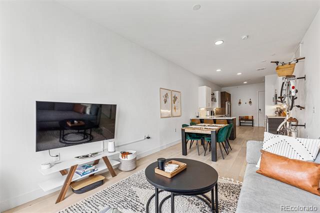 2550 Lawrence Street Unit: RB308