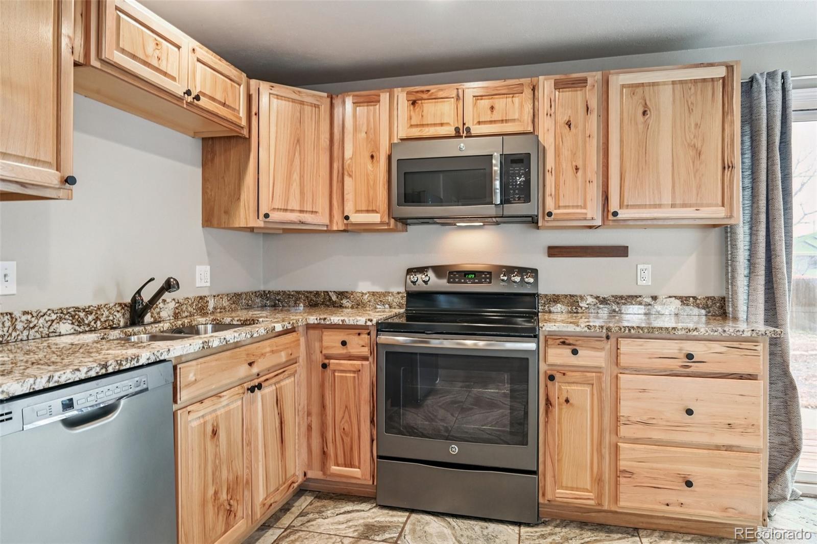 1556 S Field Court