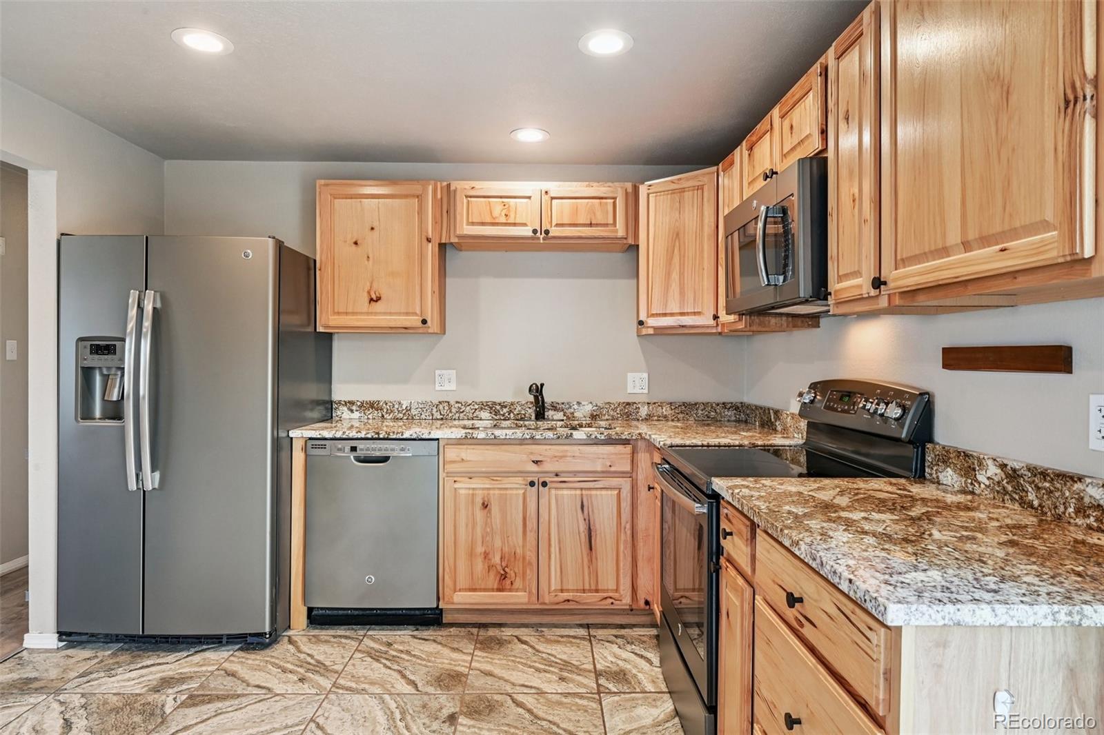 1556 S Field Court