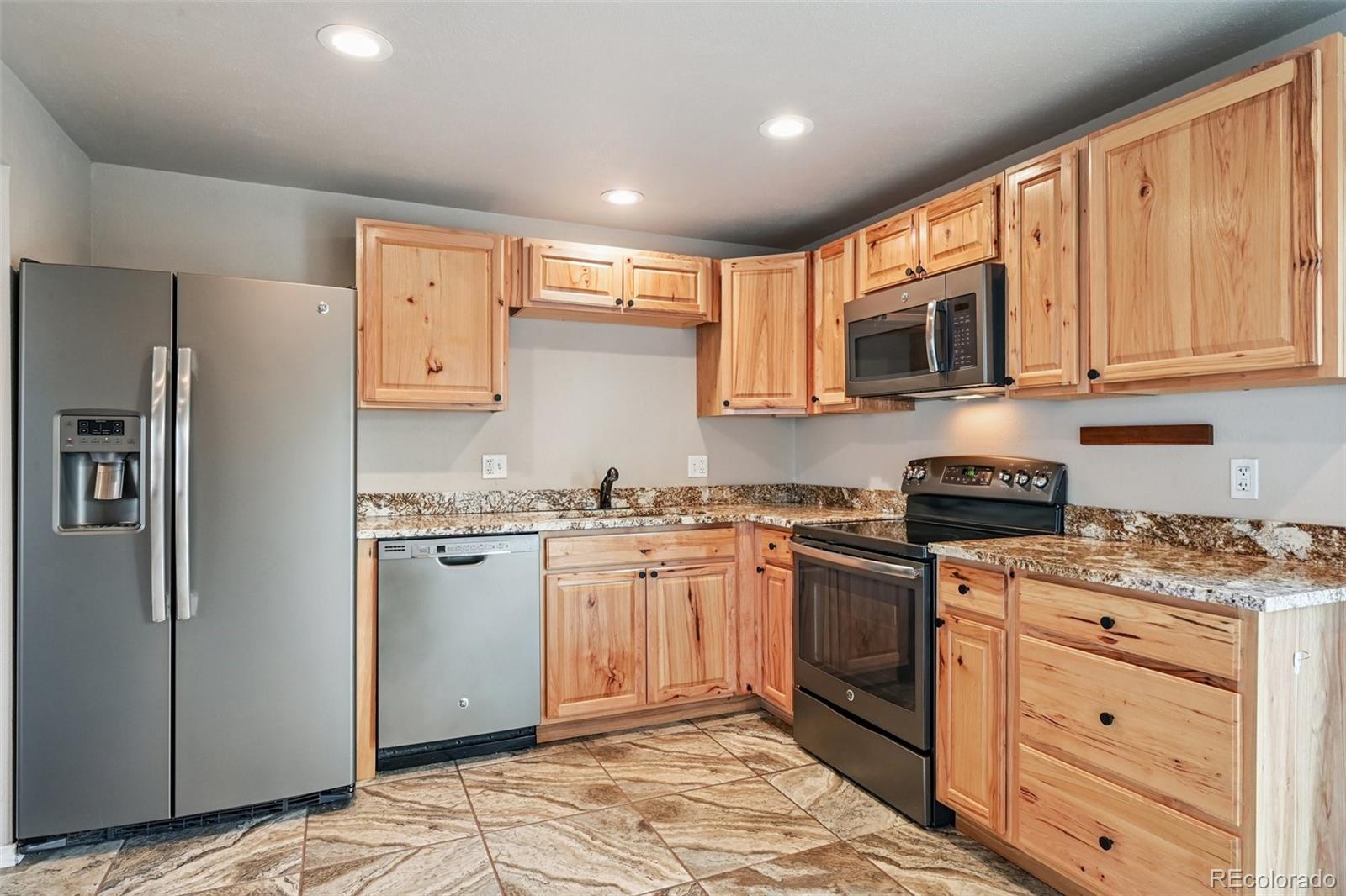 1556 S Field Court