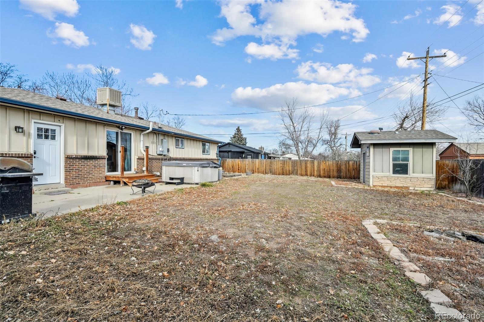 1556 S Field Court