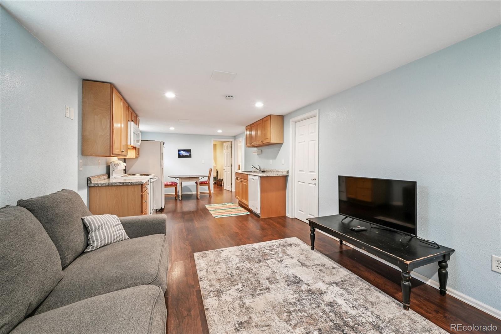 1556 S Field Court