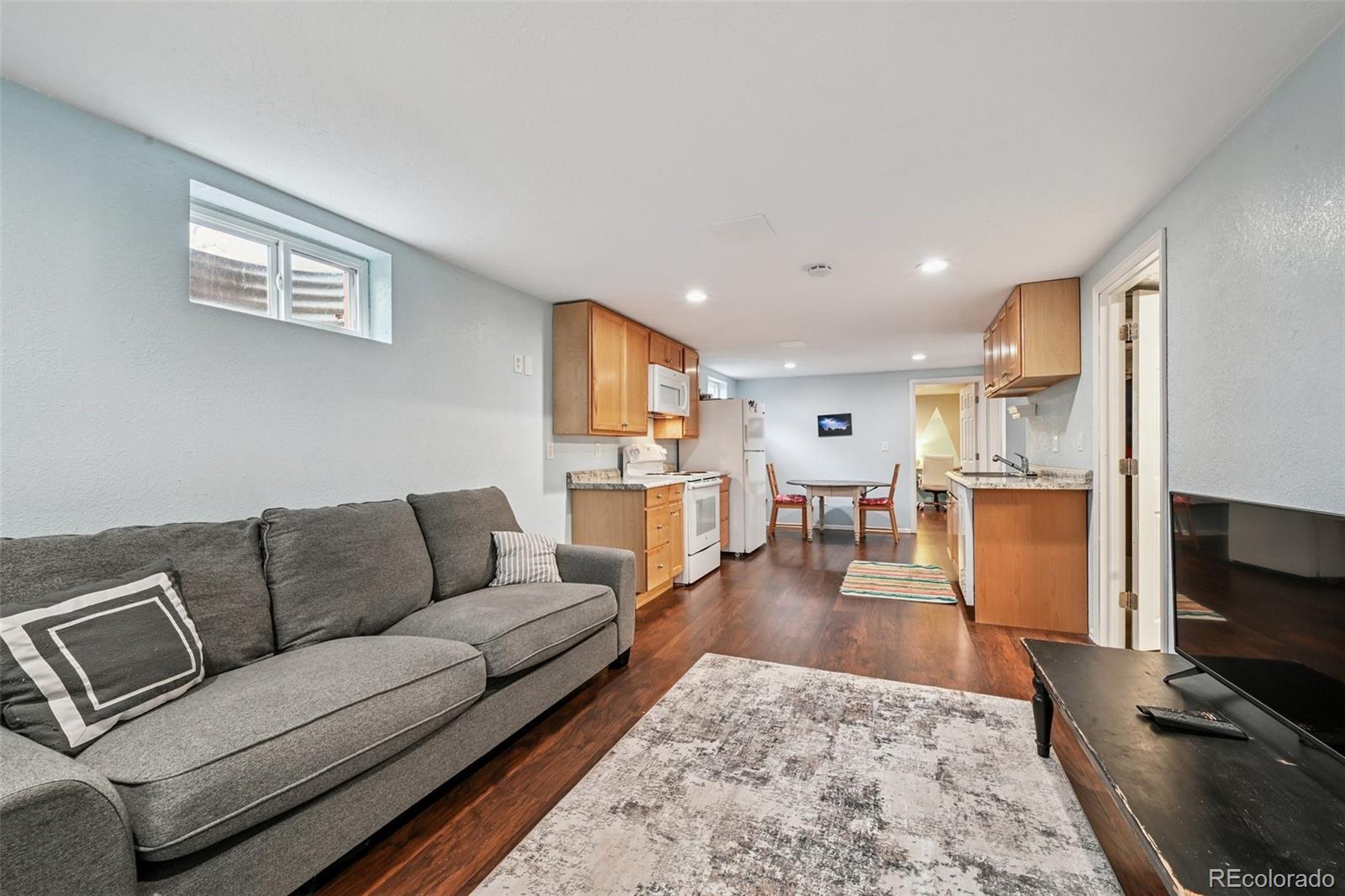 1556 S Field Court
