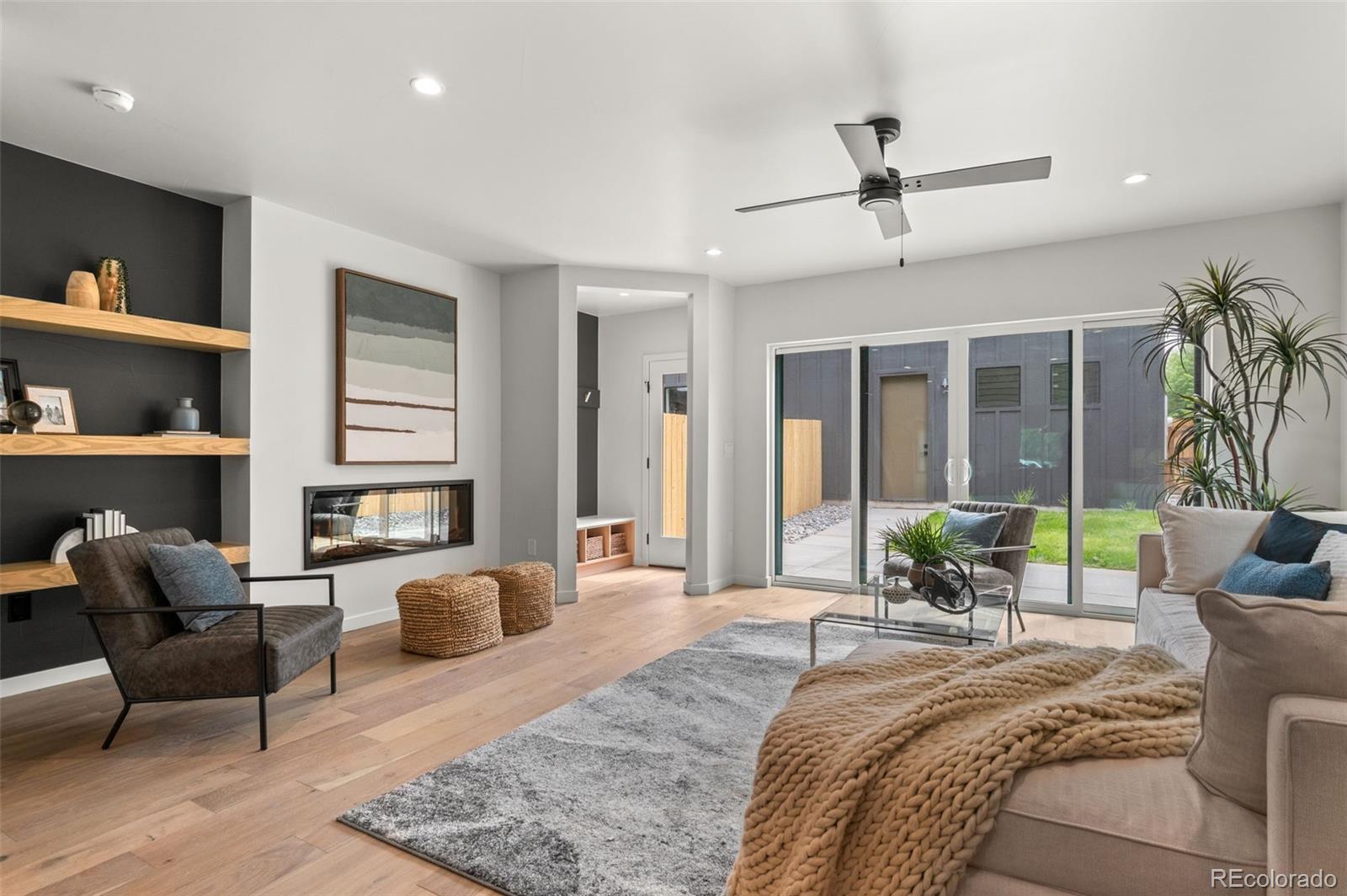 2124 S Cherokee Street