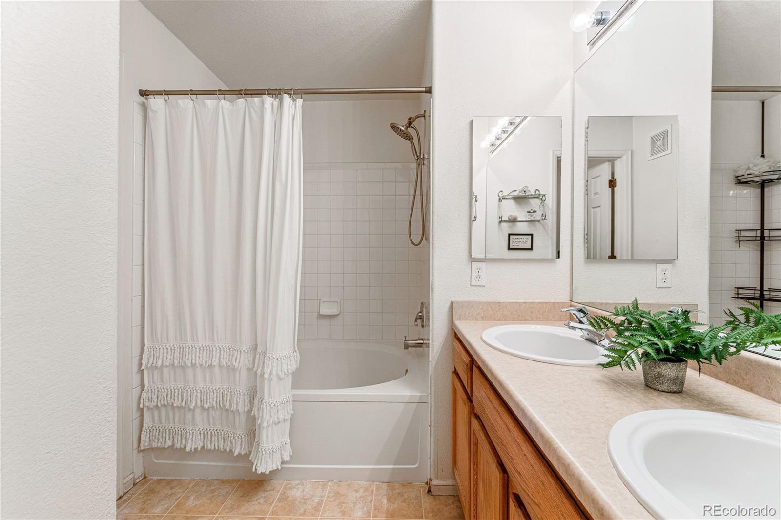 1509 S Florence Court Unit: 211