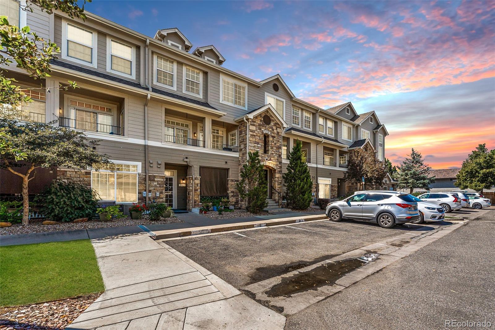 1509 S Florence Court Unit: 211