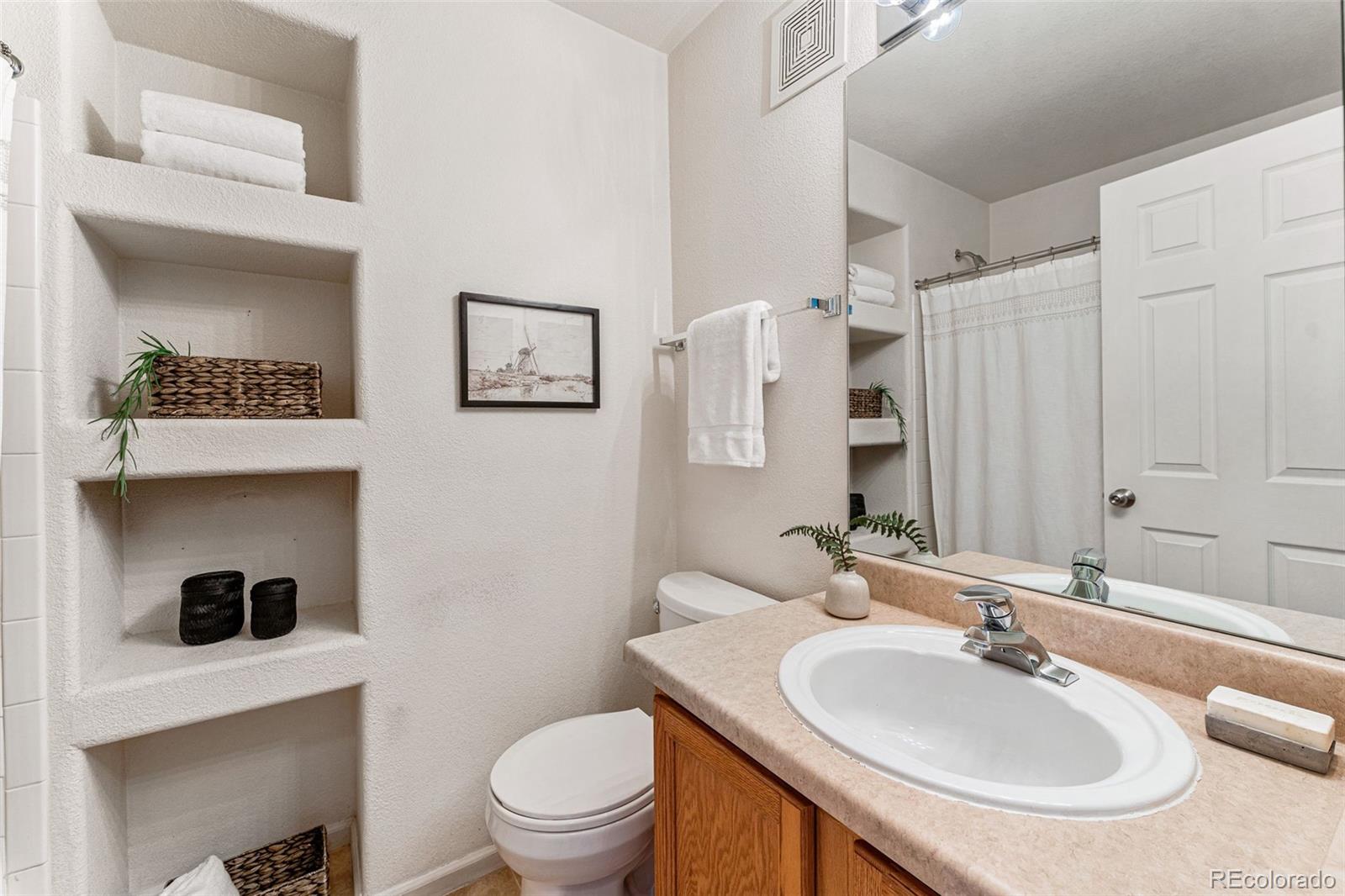 1509 S Florence Court Unit: 211