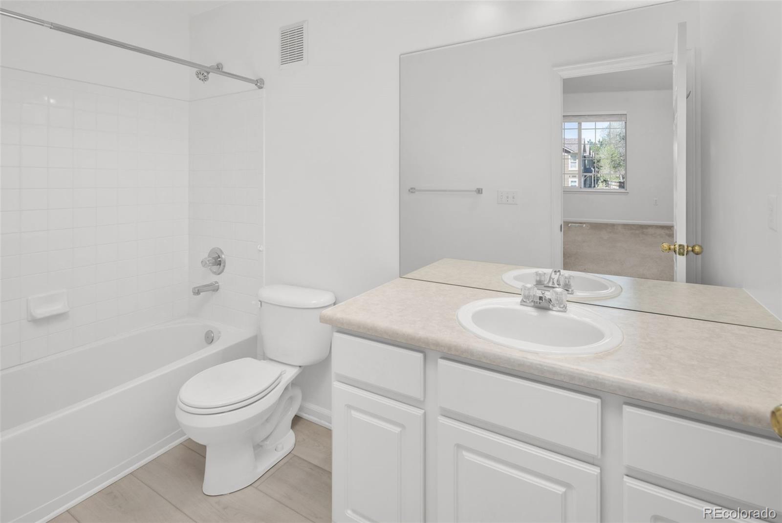 5555 E Briarwood Avenue #904