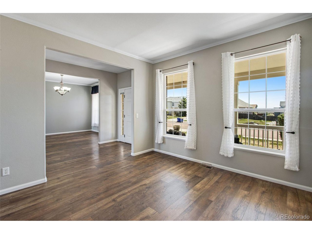 9342 Royal Melbourne Cir