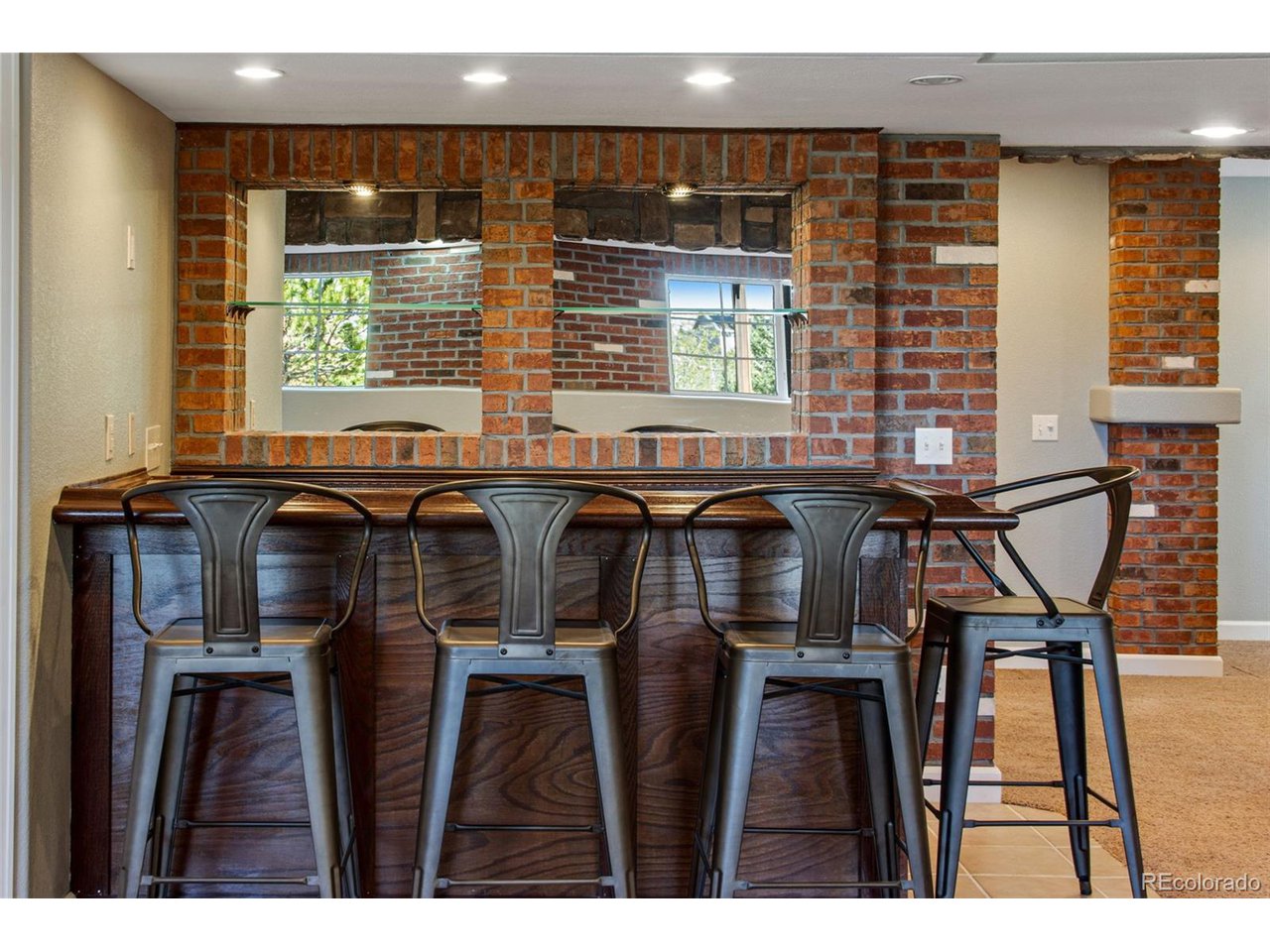 9342 Royal Melbourne Cir