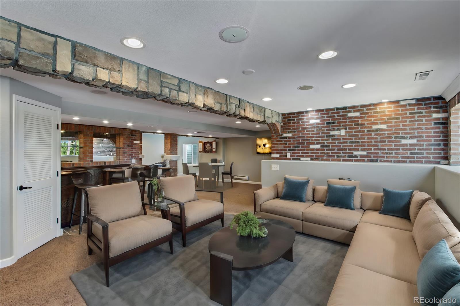 9342 Royal Melbourne Circle