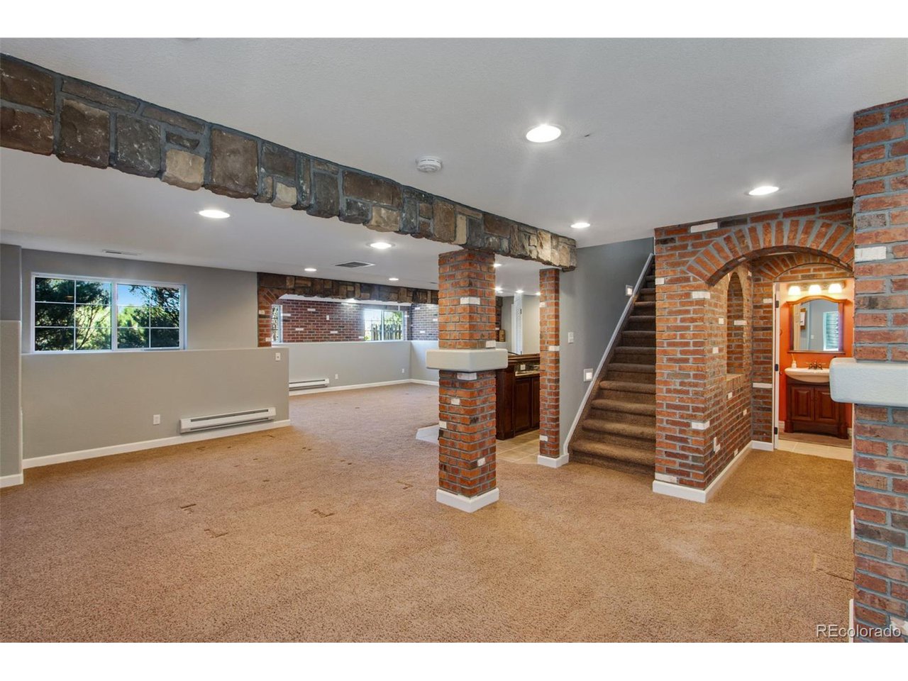 9342 Royal Melbourne Cir