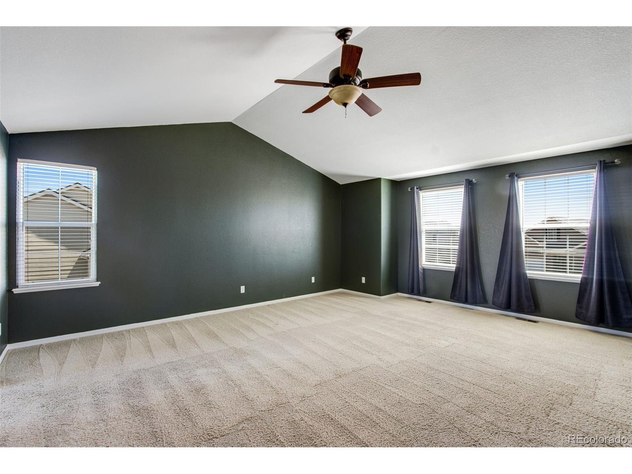 9342 Royal Melbourne Cir