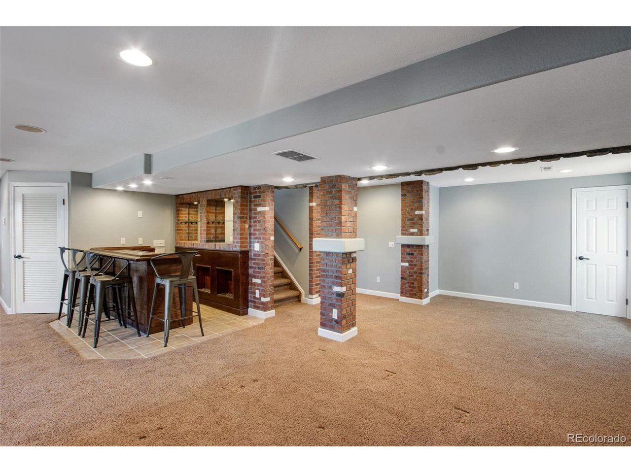 9342 Royal Melbourne Cir