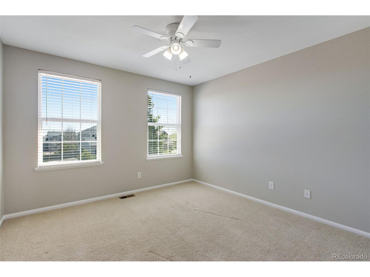 9342 Royal Melbourne Cir