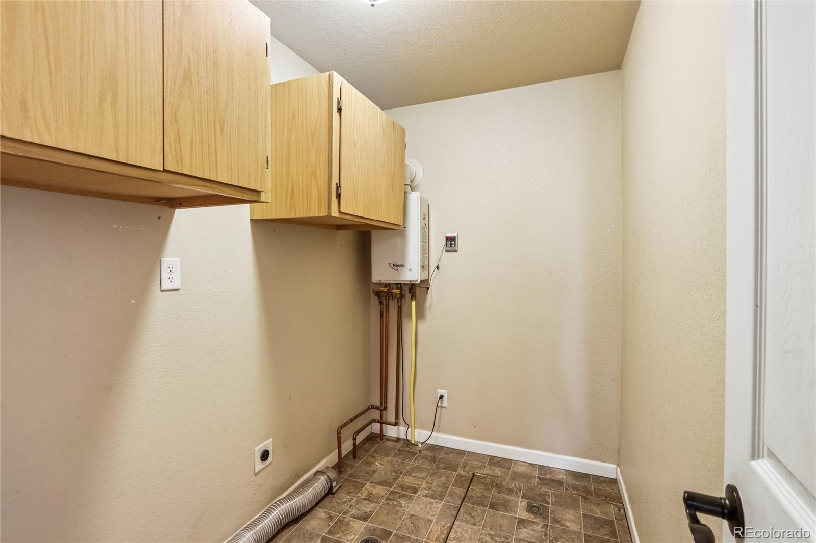 1322 Carriage Drive