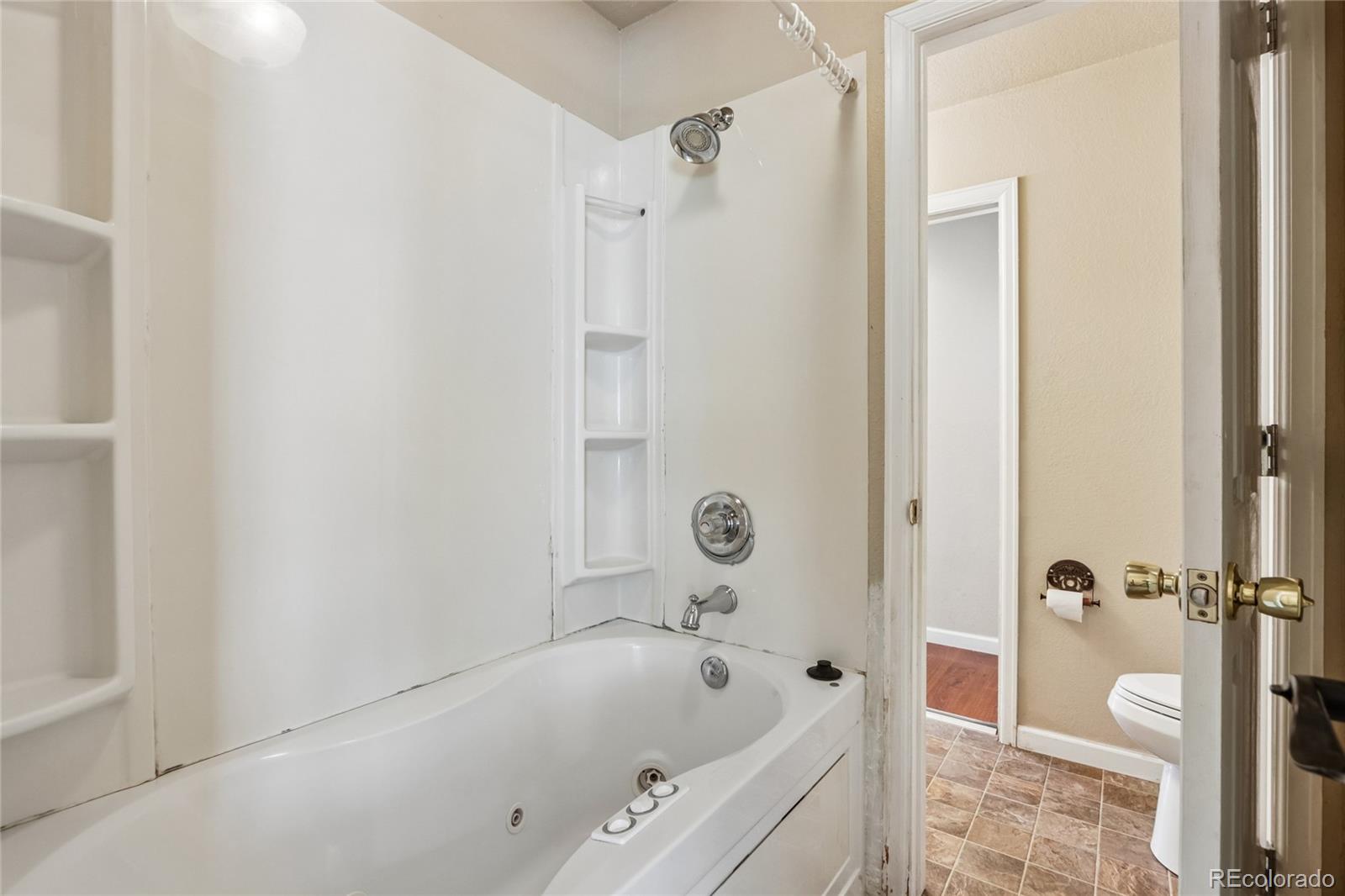 1322 Carriage Drive