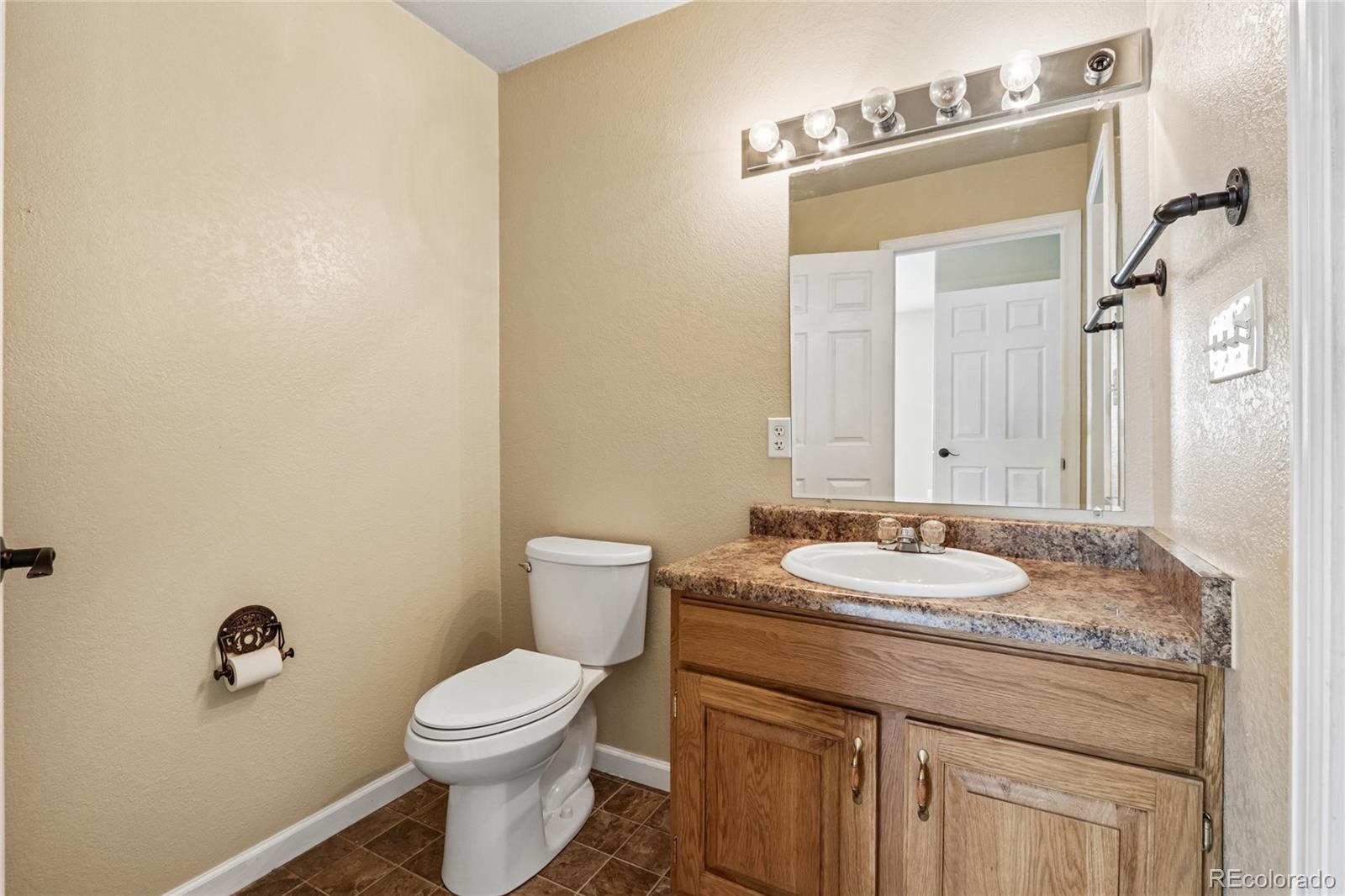 1322 Carriage Drive