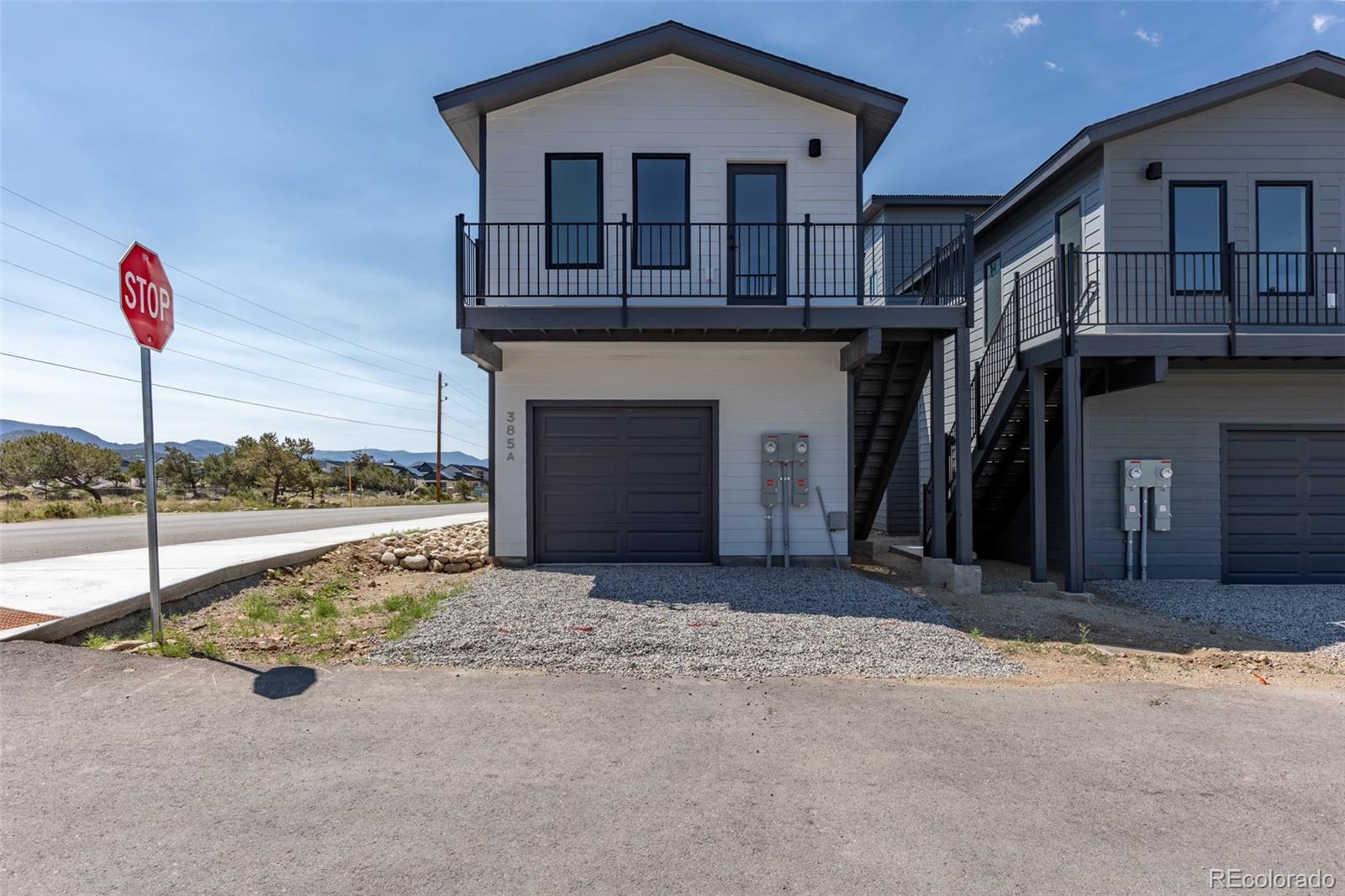 385 Walsh Street