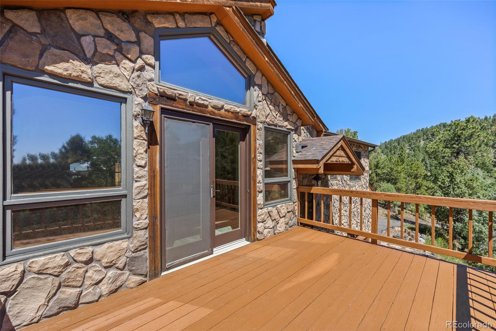 28100 Stonecrop Trail