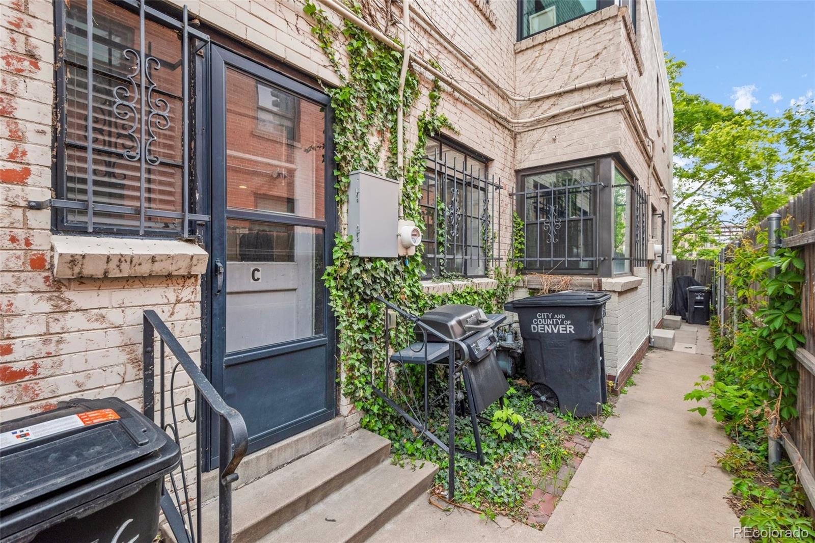 1050 N Logan Street Unit: C