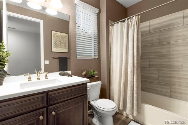 416 Vista Cliff Court