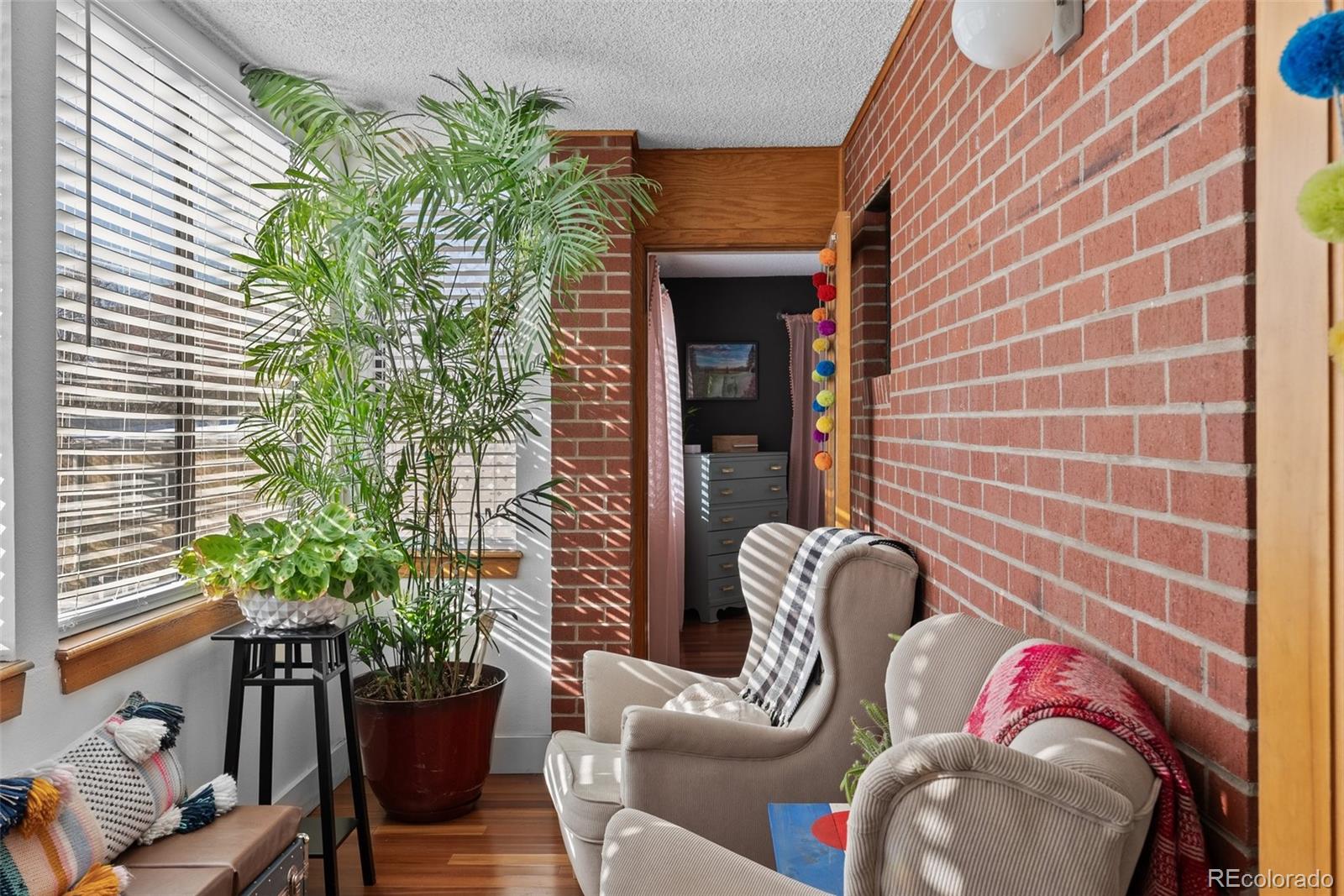 534 E 7th Avenue Unit: 205