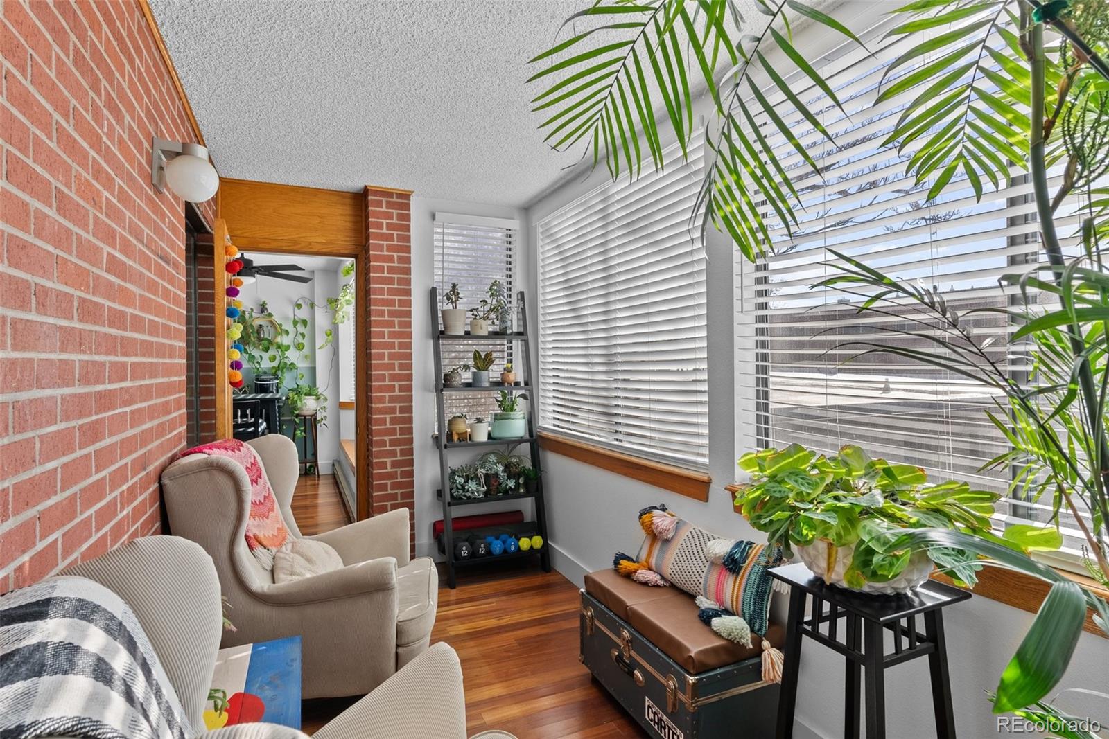 534 E 7th Avenue Unit: 205