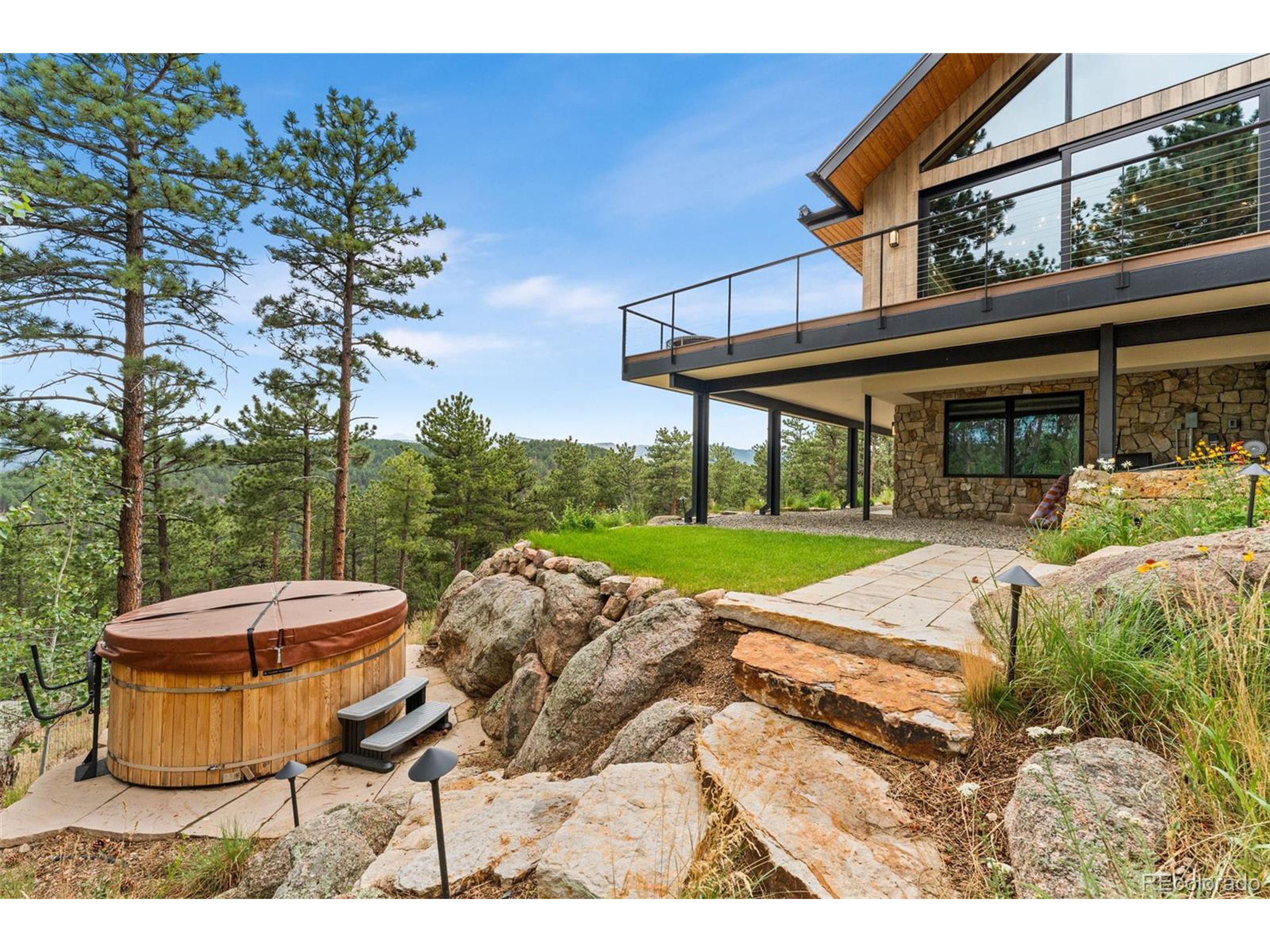 280 Alder Ln