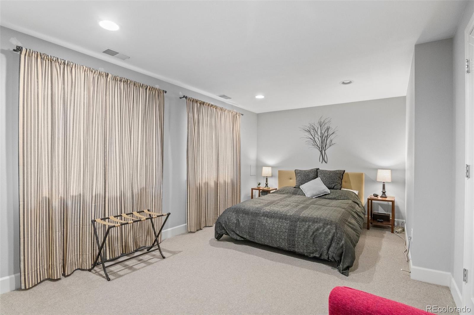 217 S Jackson Street Unit: G