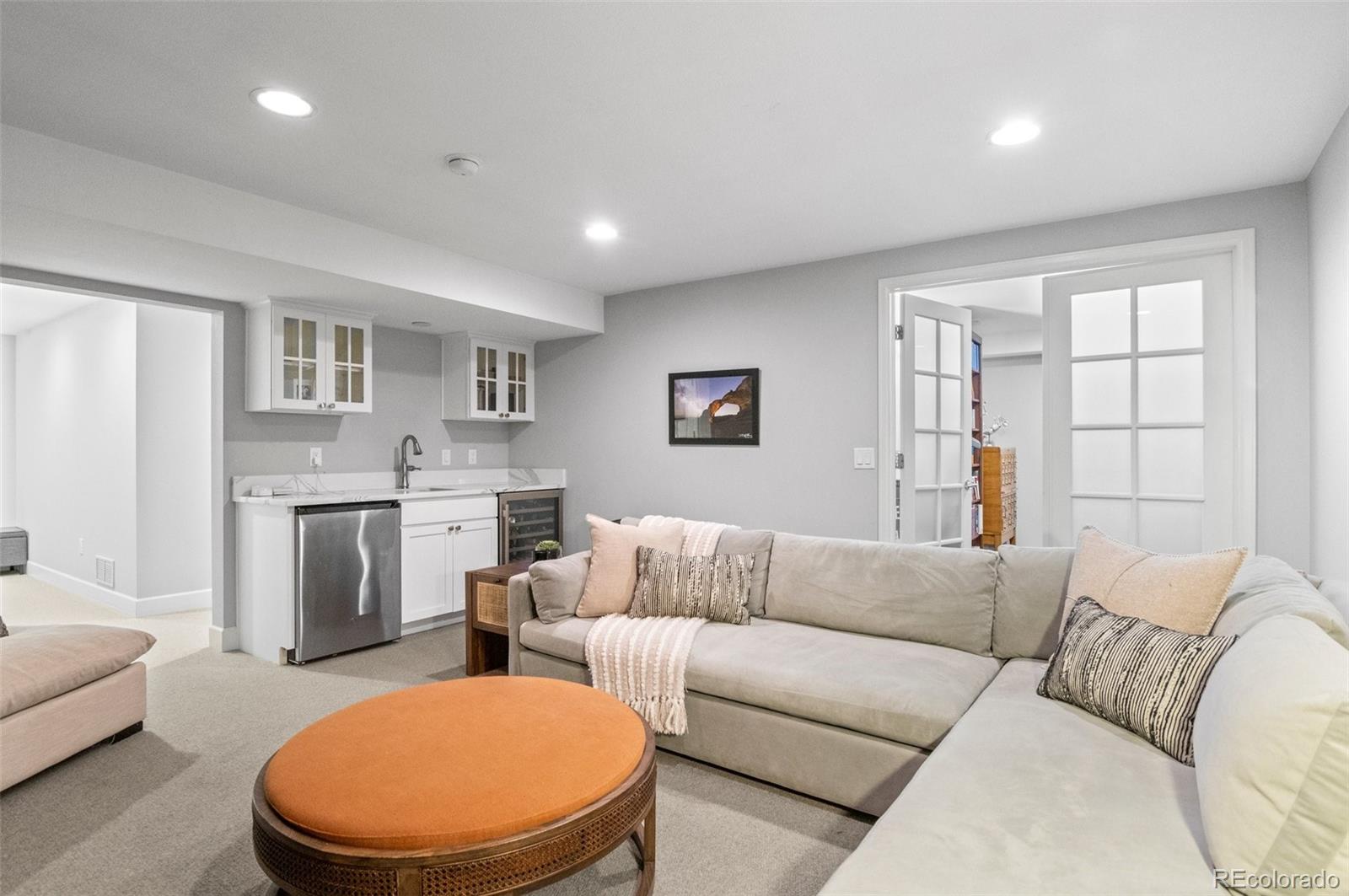 217 S Jackson Street Unit: G