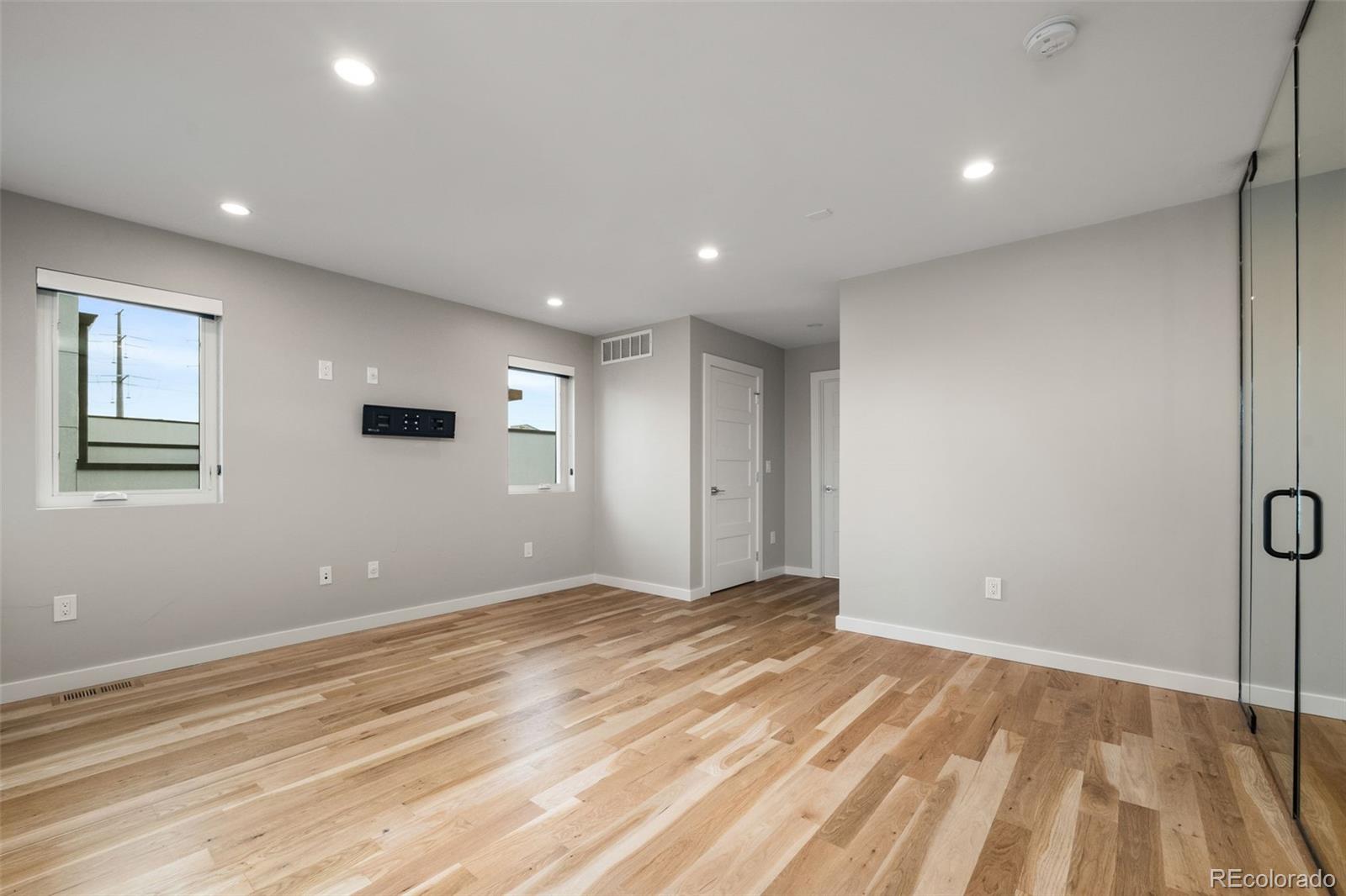 1239 Newton Street