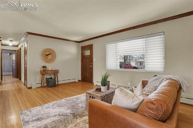 324 W Ramona Avenue