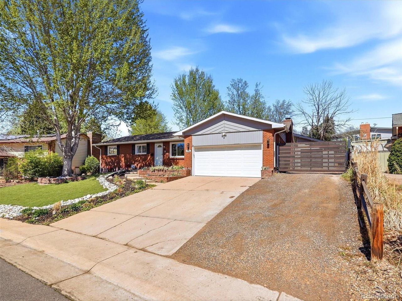 2758 S Ingalls Way