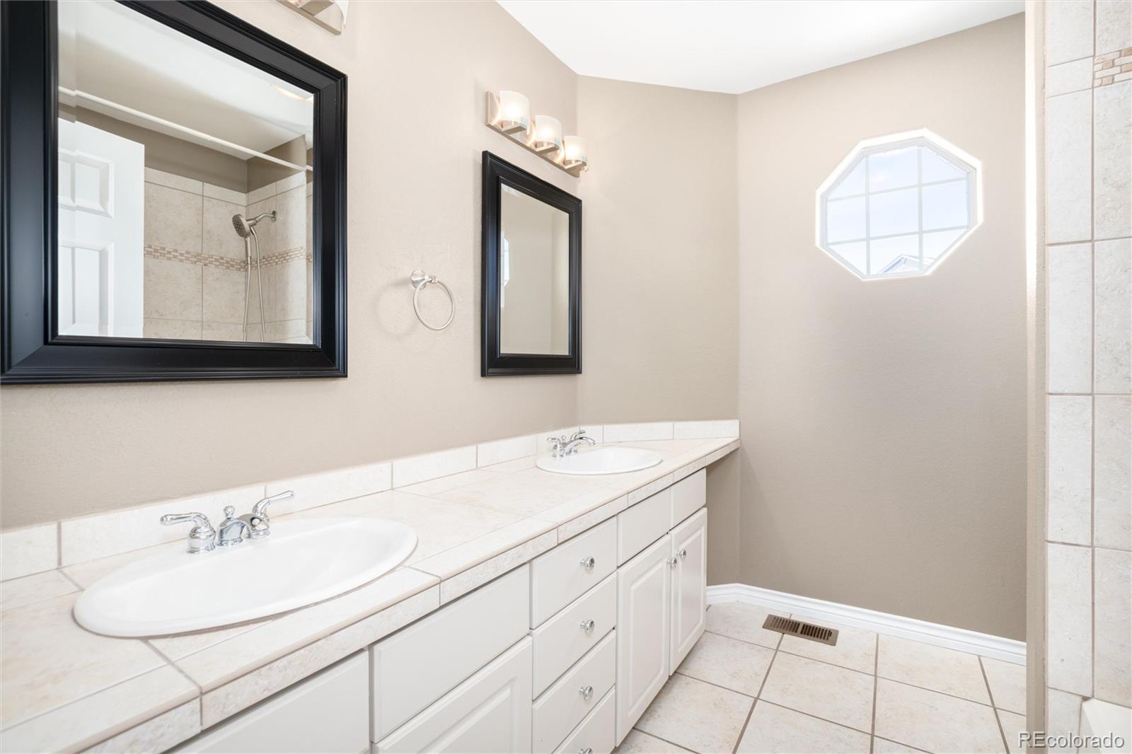 9486 Autumn Ash Place