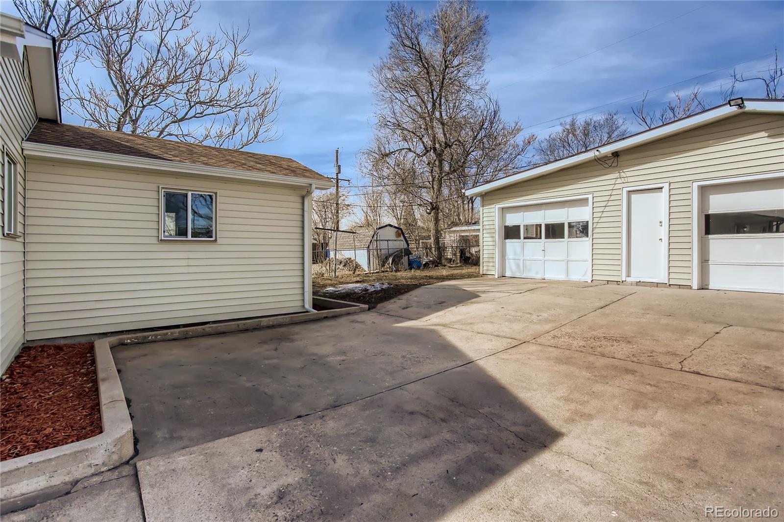 4455 W Alaska Place