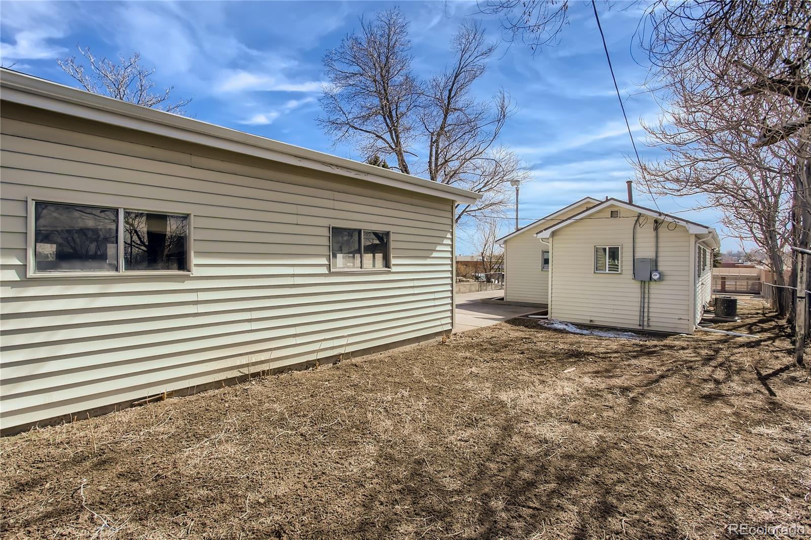 4455 W Alaska Place