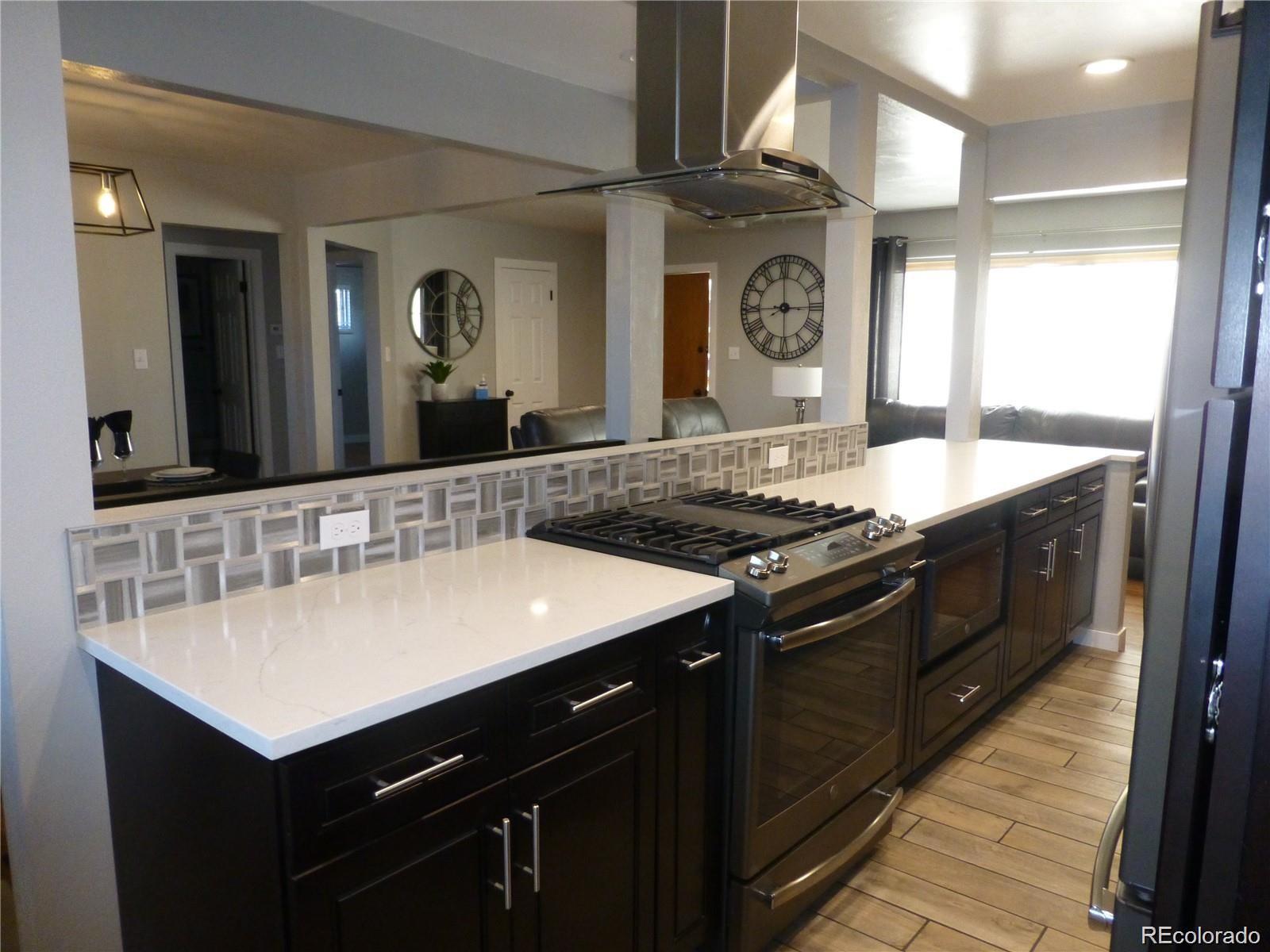 2165 S Fenton Street