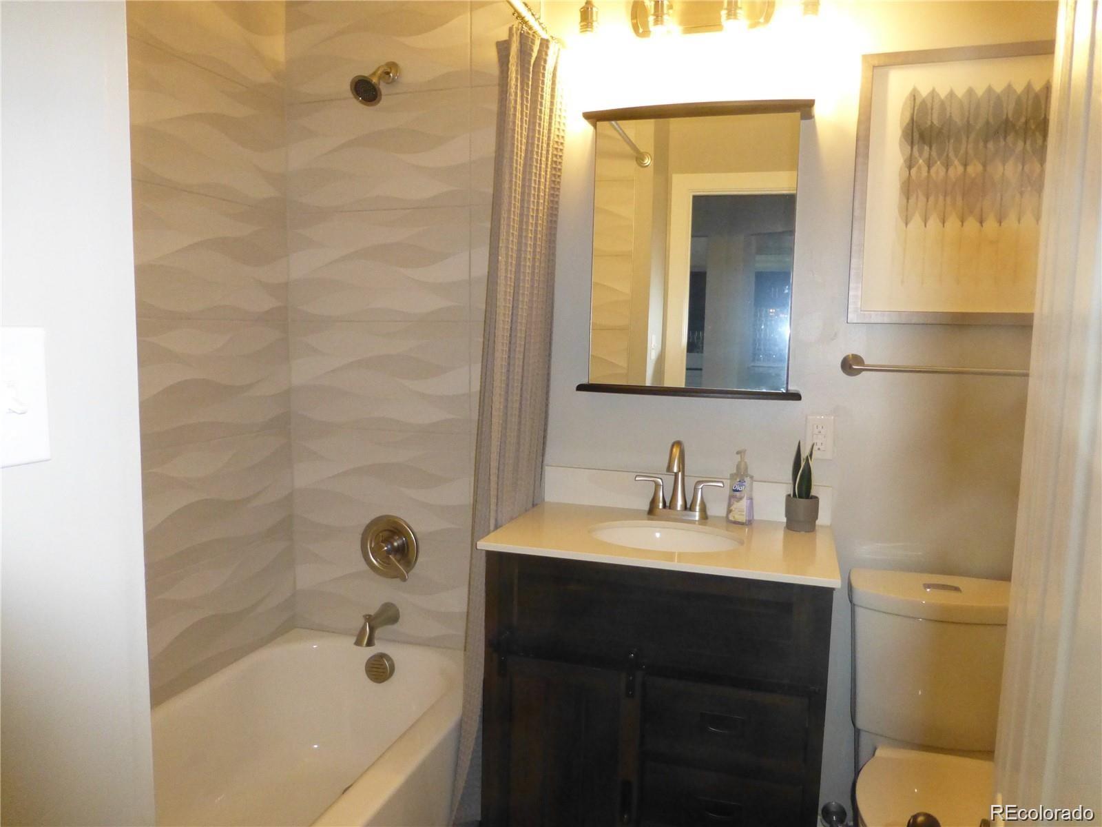 2165 S Fenton Street