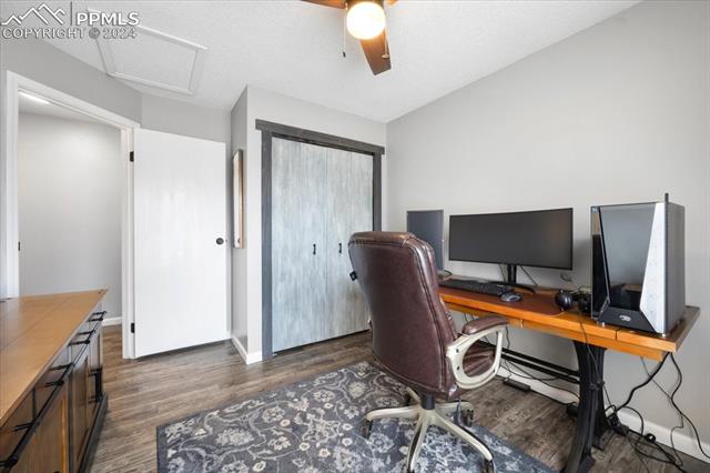 330 Hinks Court