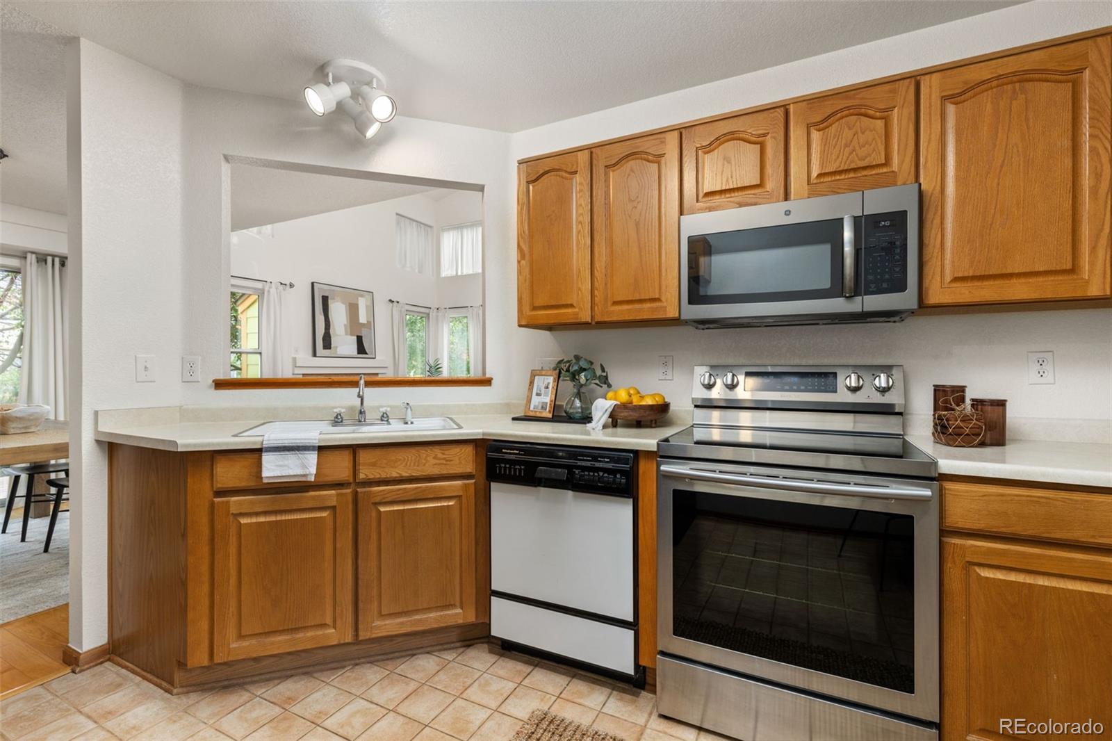 8983 Cloverleaf Circle