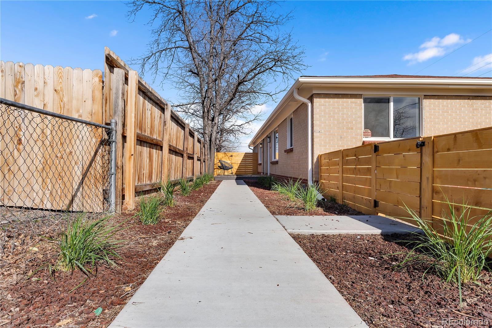 904 Winona Court