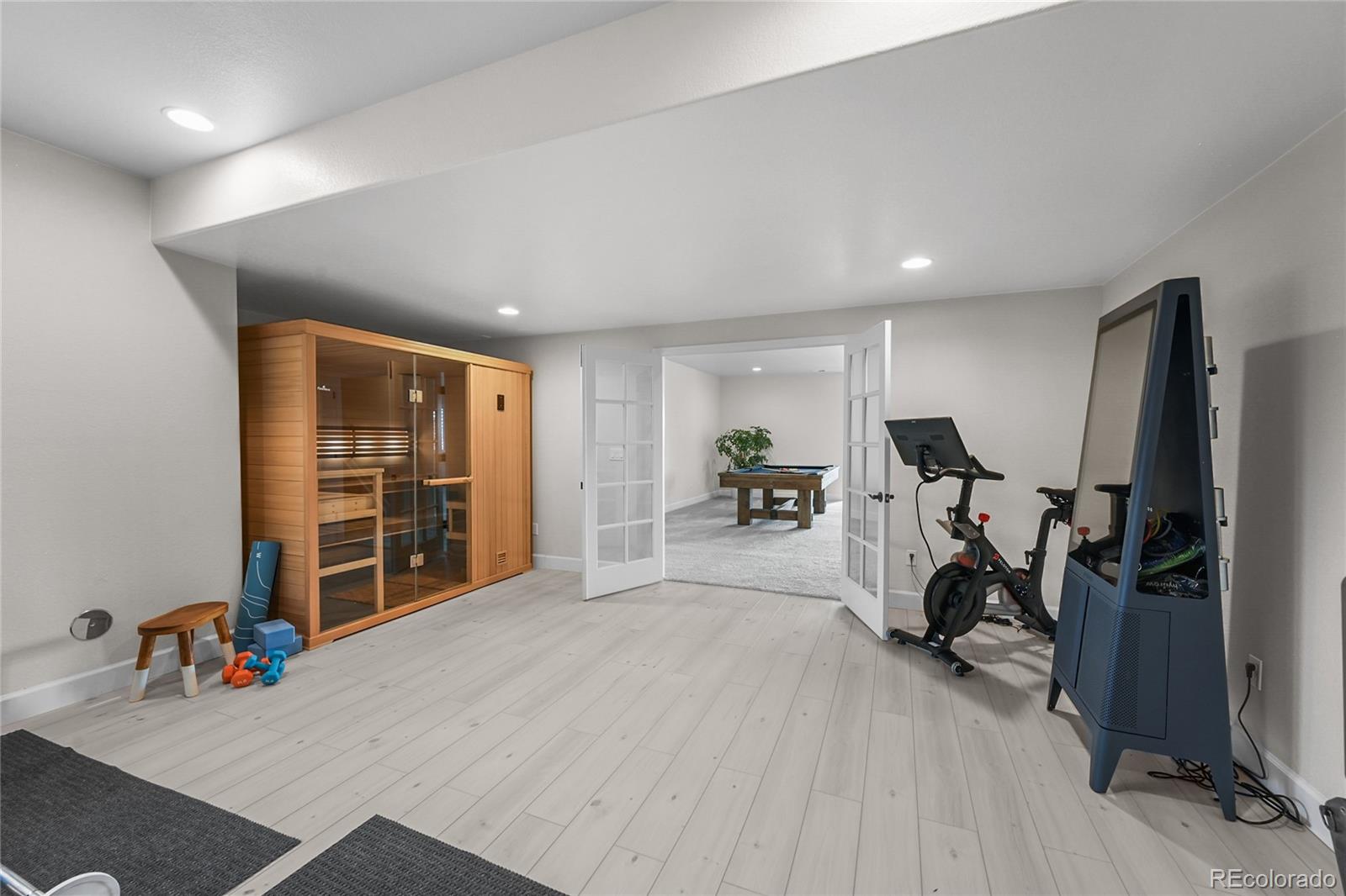 5625 Heritage Oak Drive