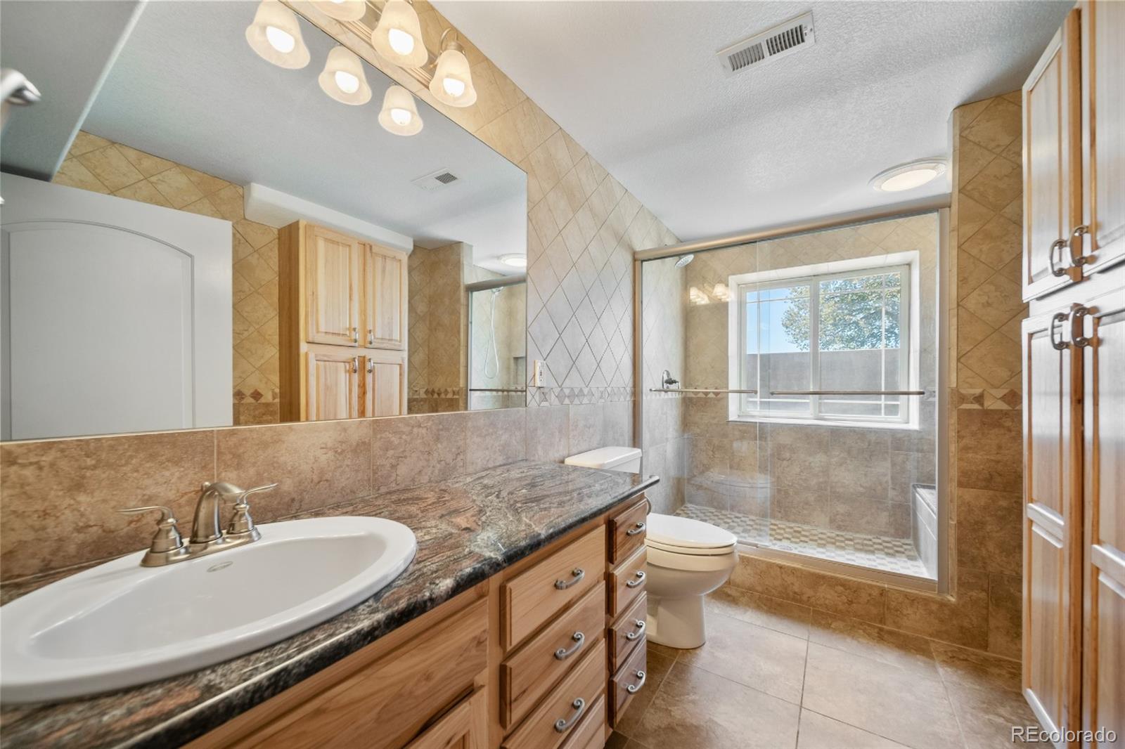 61 Lakeview Circle