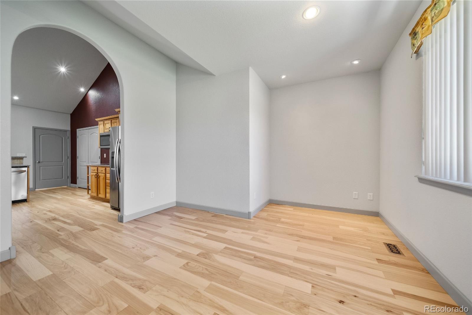 61 Lakeview Circle