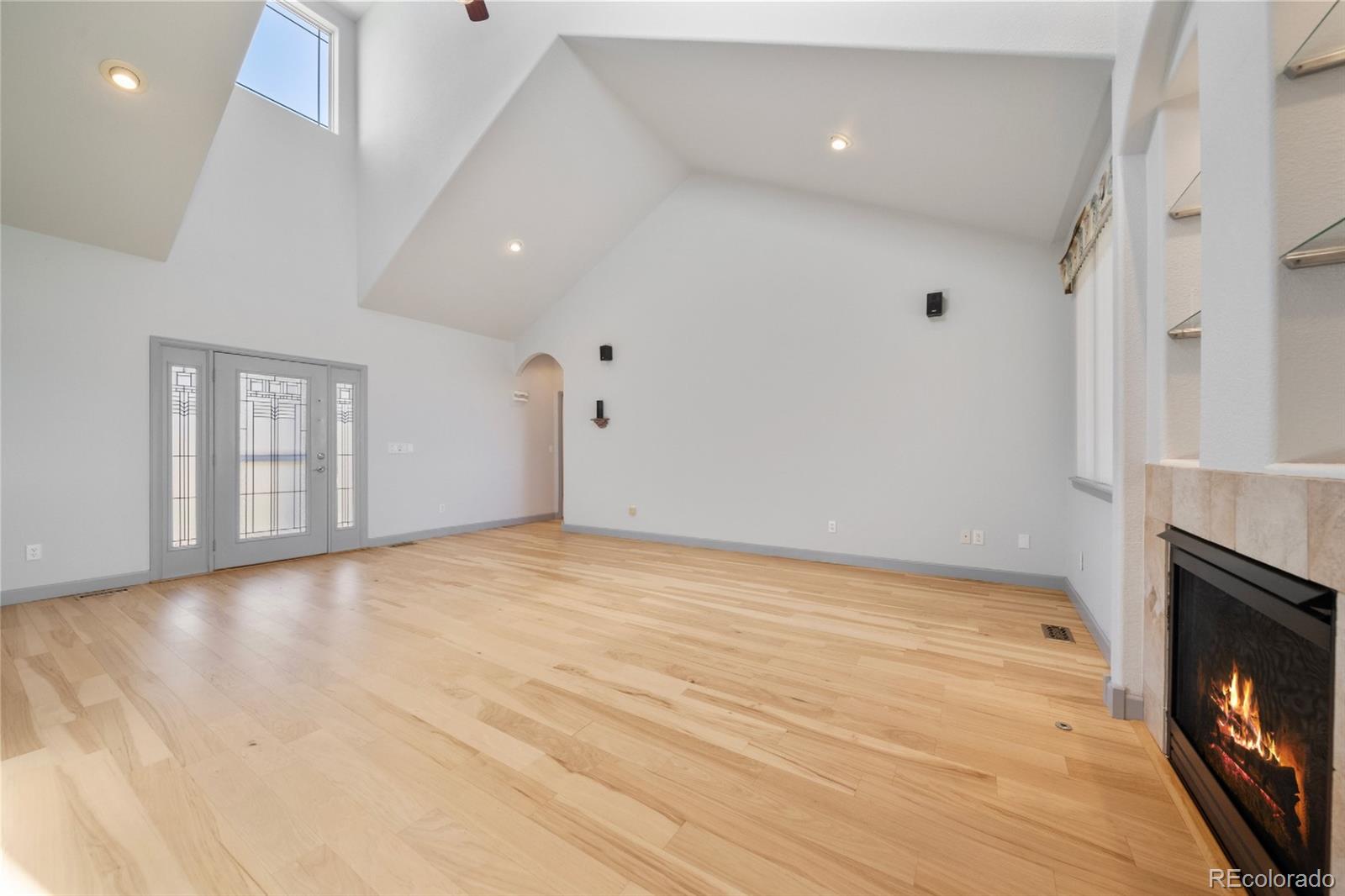 61 Lakeview Circle